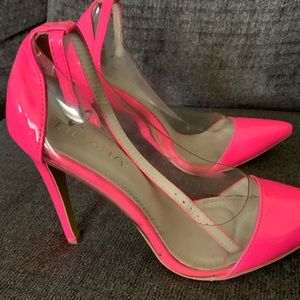 Liliana hot pink heels size 7.5